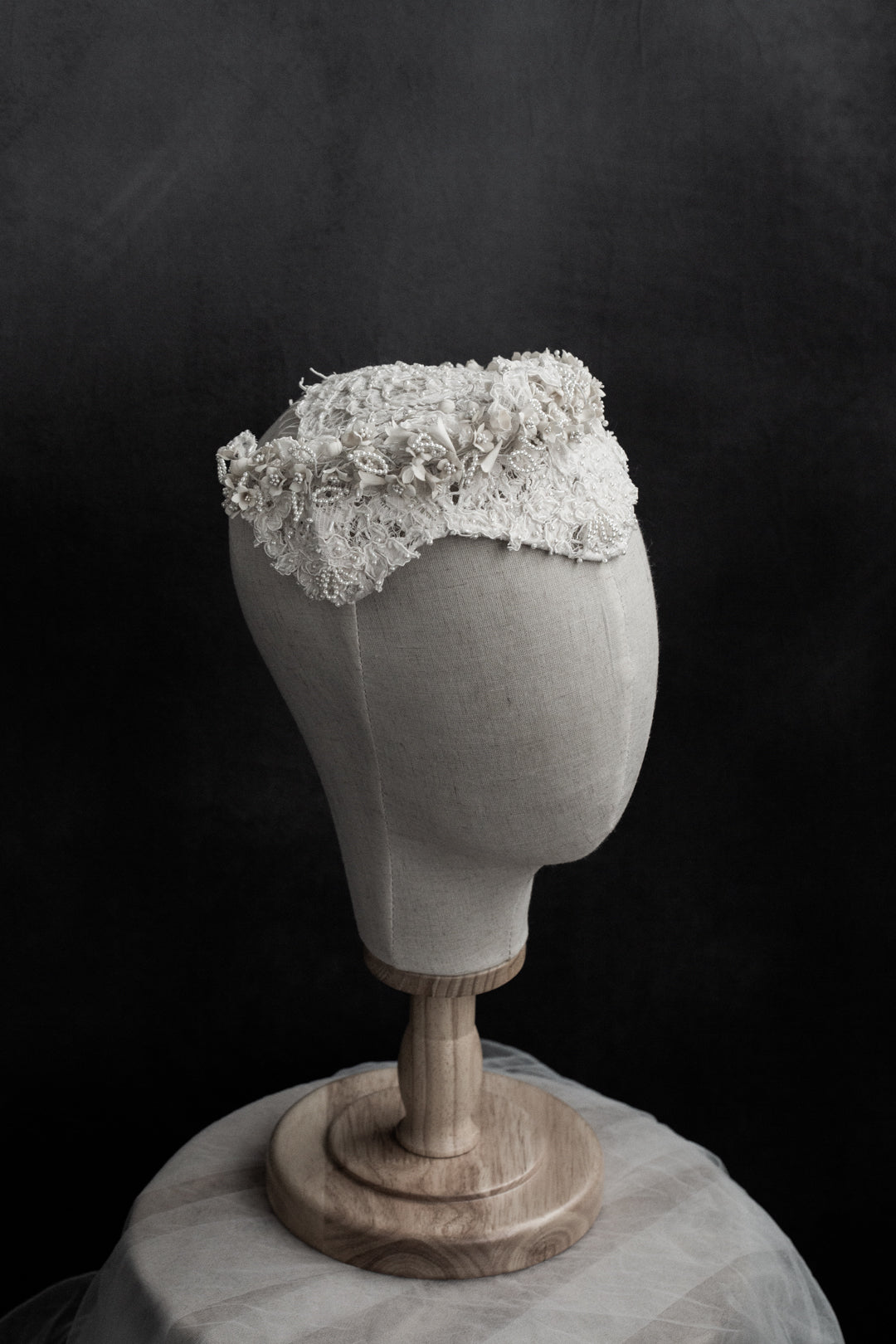 Vintage-Inspired Embroidered Bridal Cap with Veil