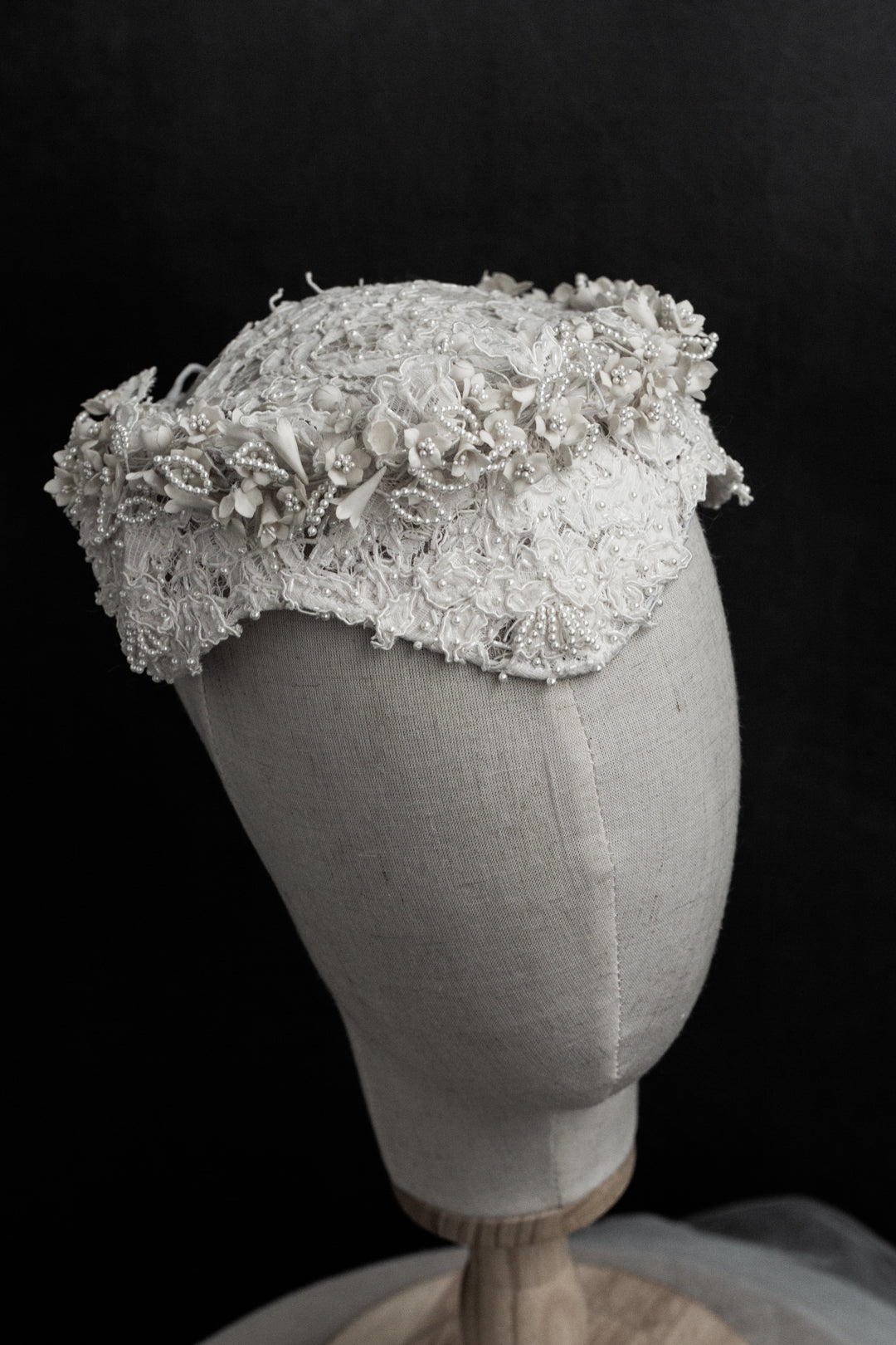 Vintage-Inspired Embroidered Bridal Cap with Veil