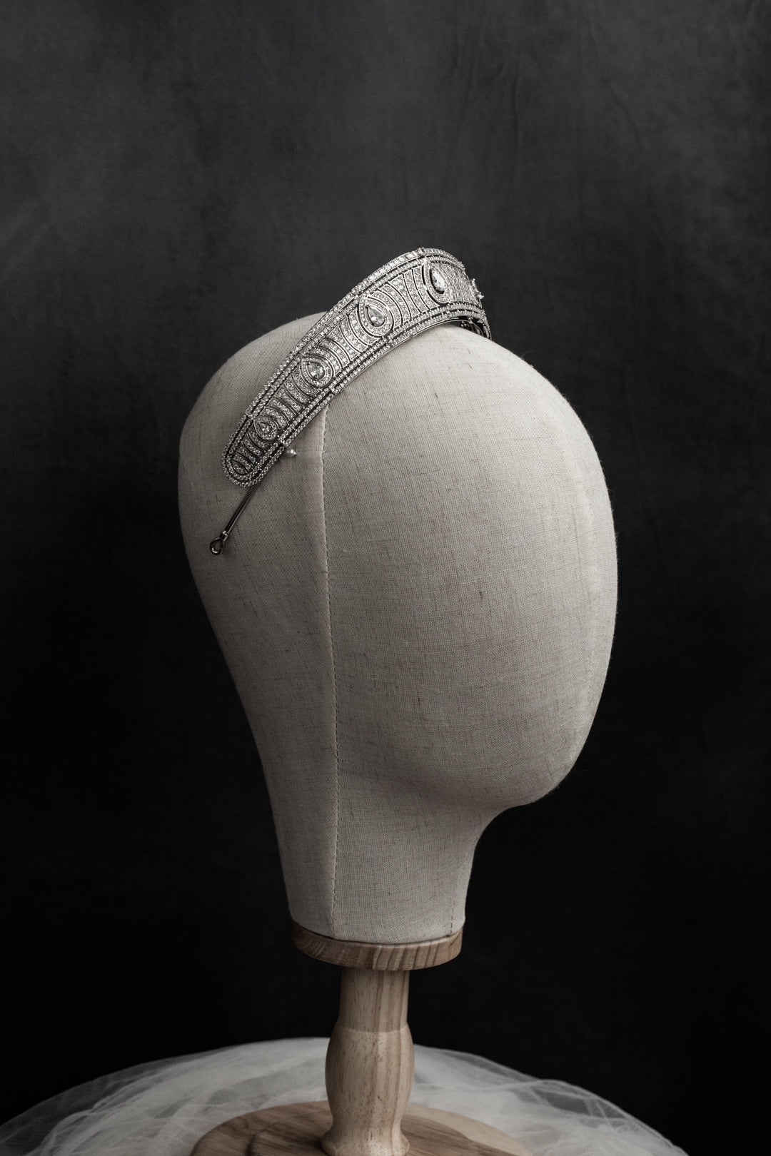 Teardrop Crystal Tiara – Elegant white gold plated Bridal Crown with Cubic Zirconia