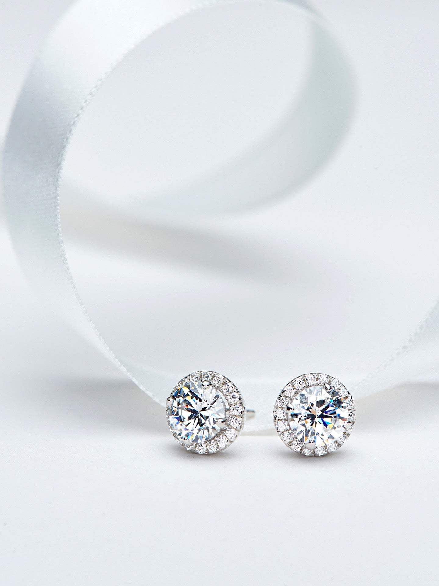 Halo Zircon Necklace & Earring Set – 1.25CT + 1CT Stones, 18K White Gold Plated Silver