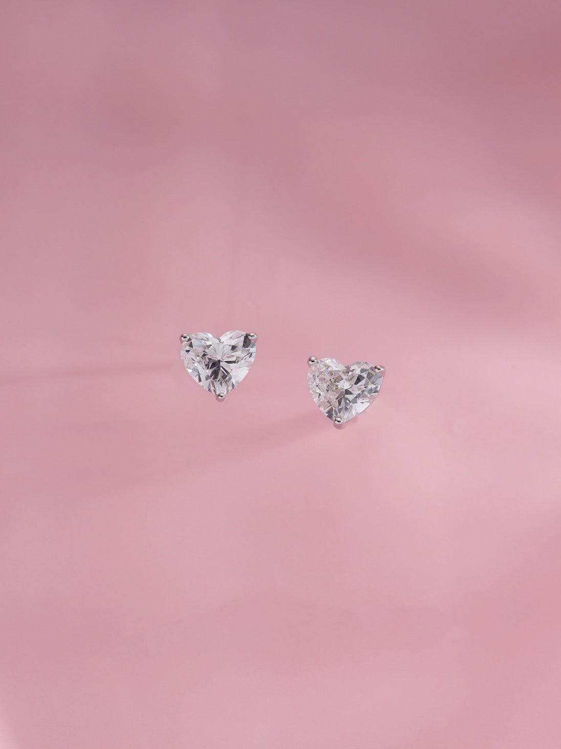 1CT Heart-Shaped Zircon Stud Earrings – S925 Sterling Silver