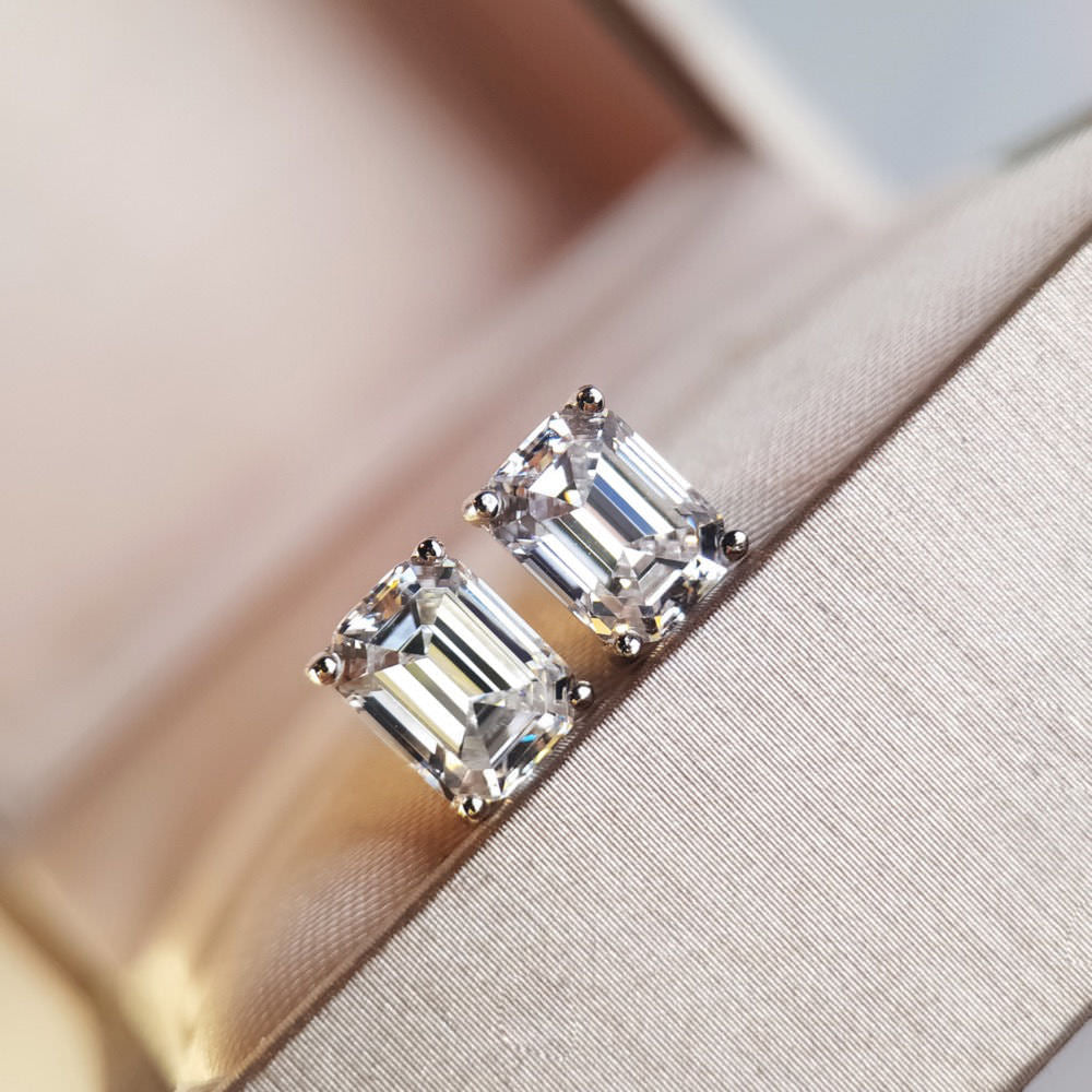 Emerald-Cut Zircon Stud Earrings 6x8mm – Classic Silver Setting