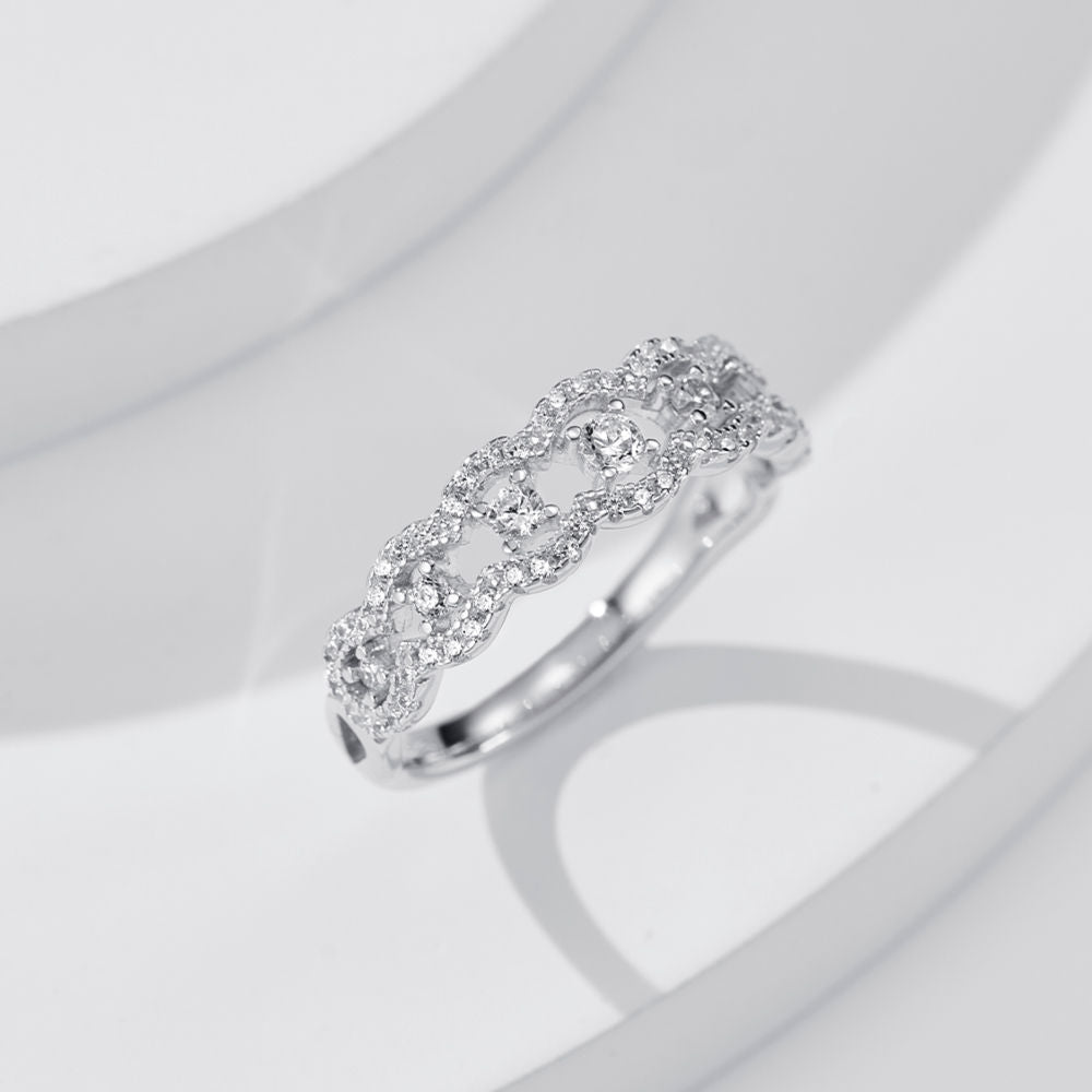 Sterling Silver Vintage Style Zirconia Band Ring for Women