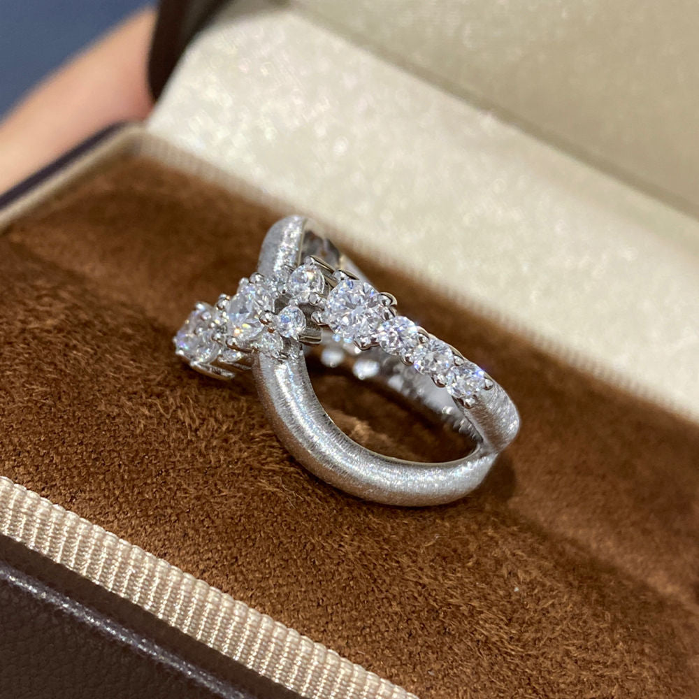 925 Sterling Silver Crossover Band Ring with Round Brilliant-Cut Cubic Zirconia – Modern Matte and Polished Finish