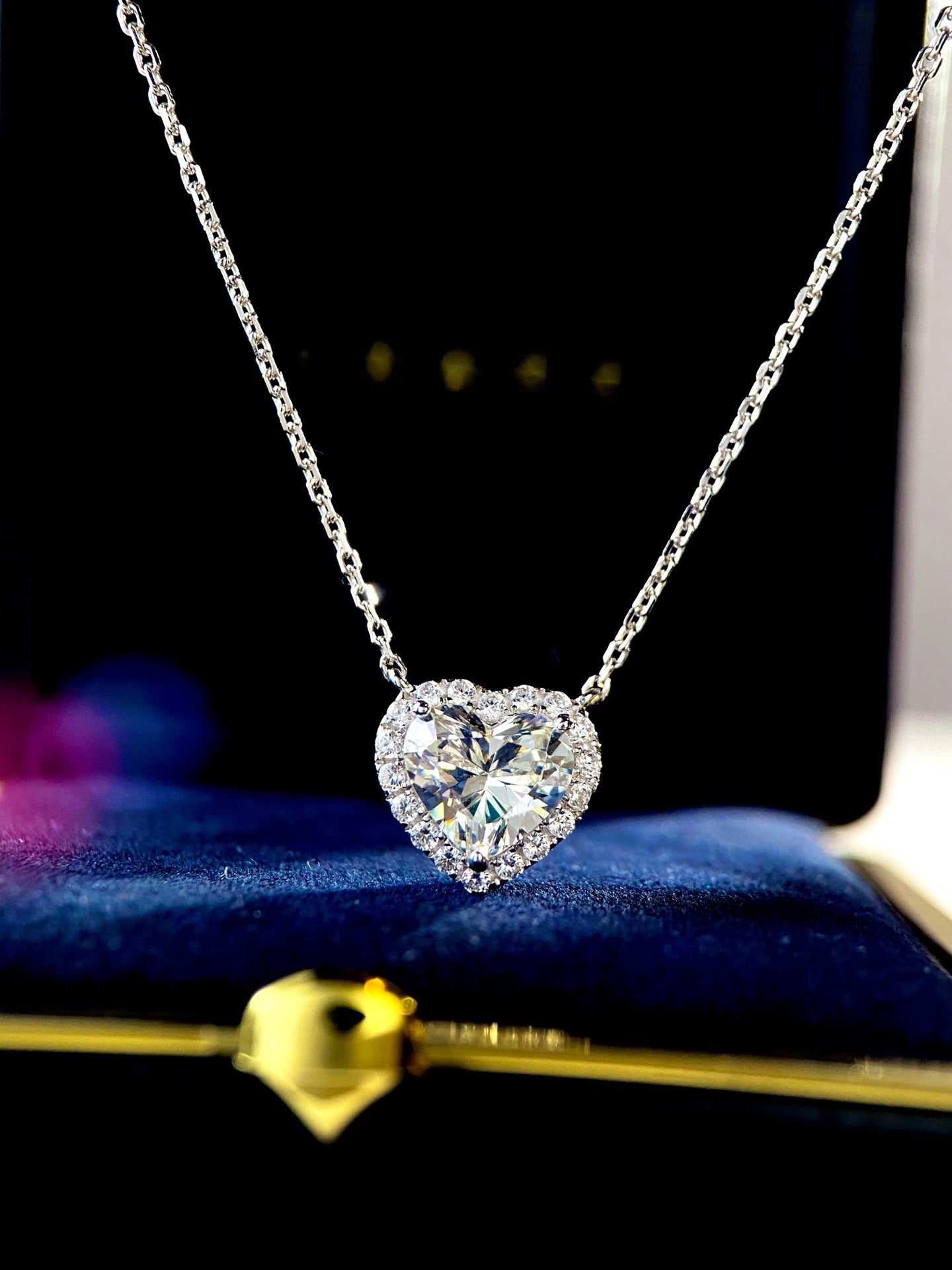 Heart-Shaped Zircon Necklace – 18K Gold Plated on S925 Sterling Silver