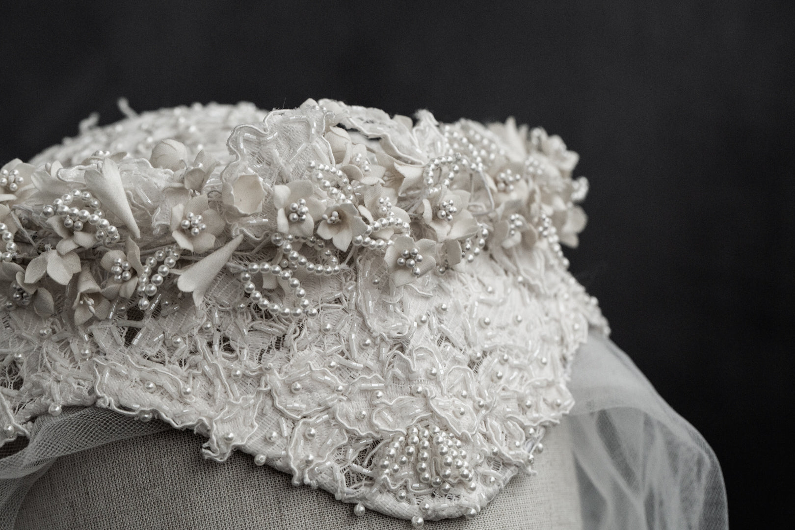 Vintage-Inspired Embroidered Bridal Cap with Veil