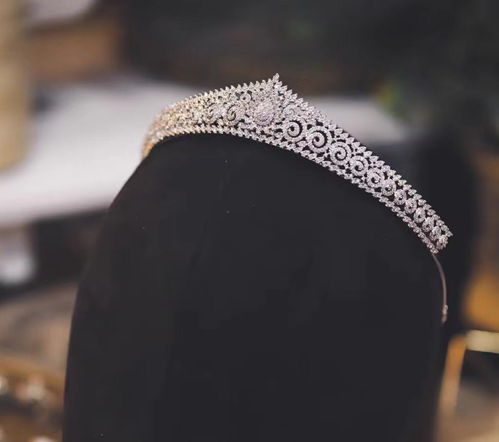 Exquisite High-Quality Bridal Tiara - Natural Zircon Embellishments, 24K White Gold Plated
